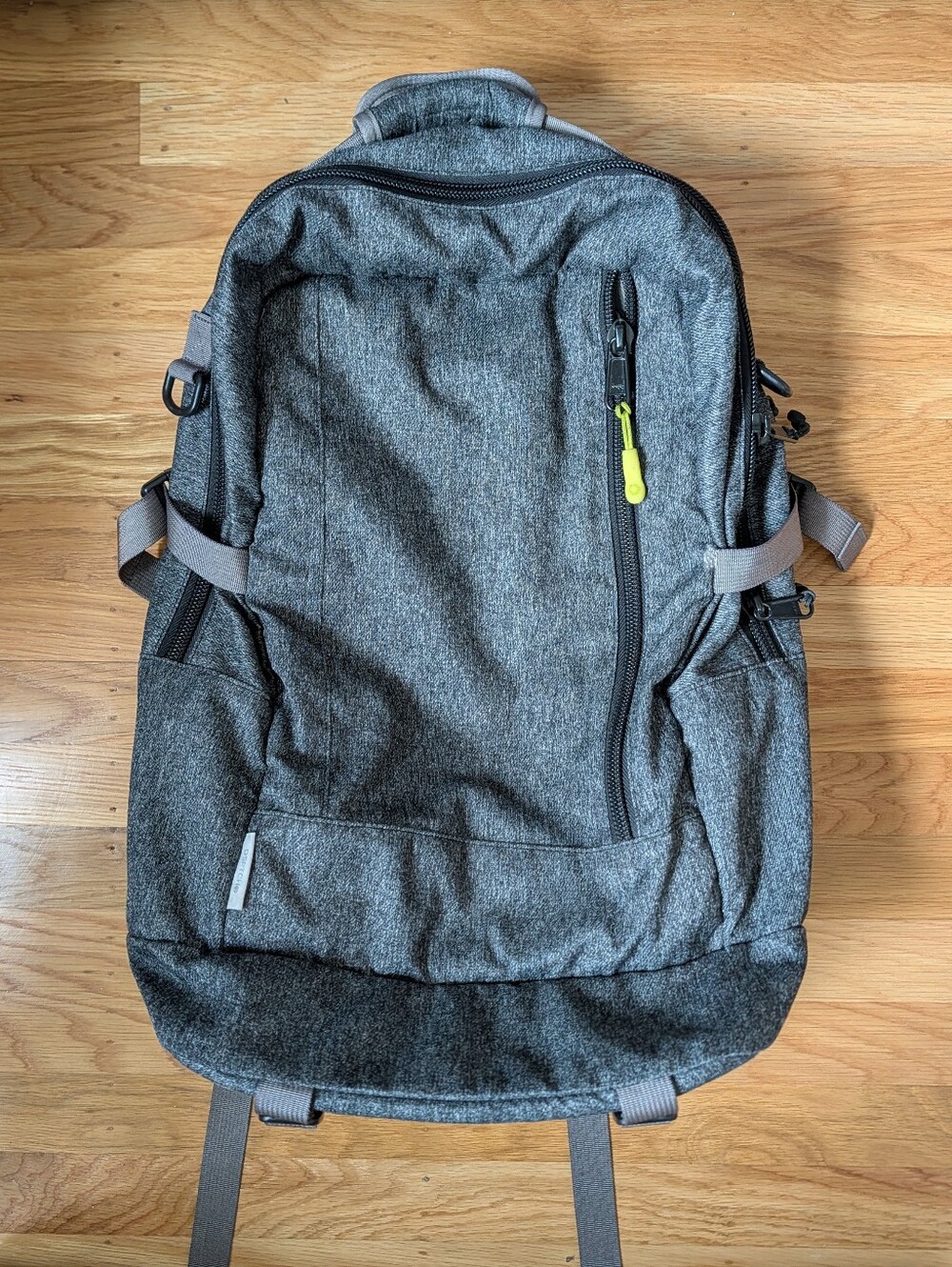 DSPTCH Daypack In Speckled Gray